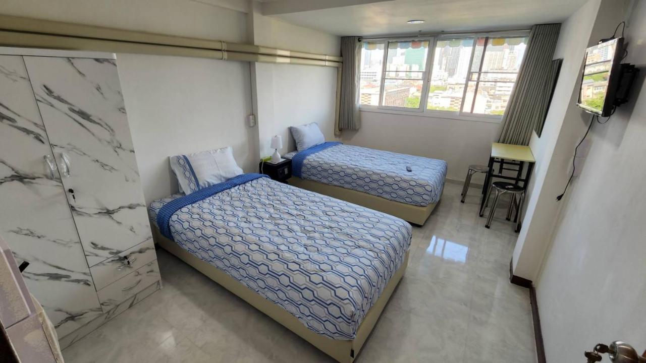 Apartment A4 Dindaeng Bangkok Esterno foto