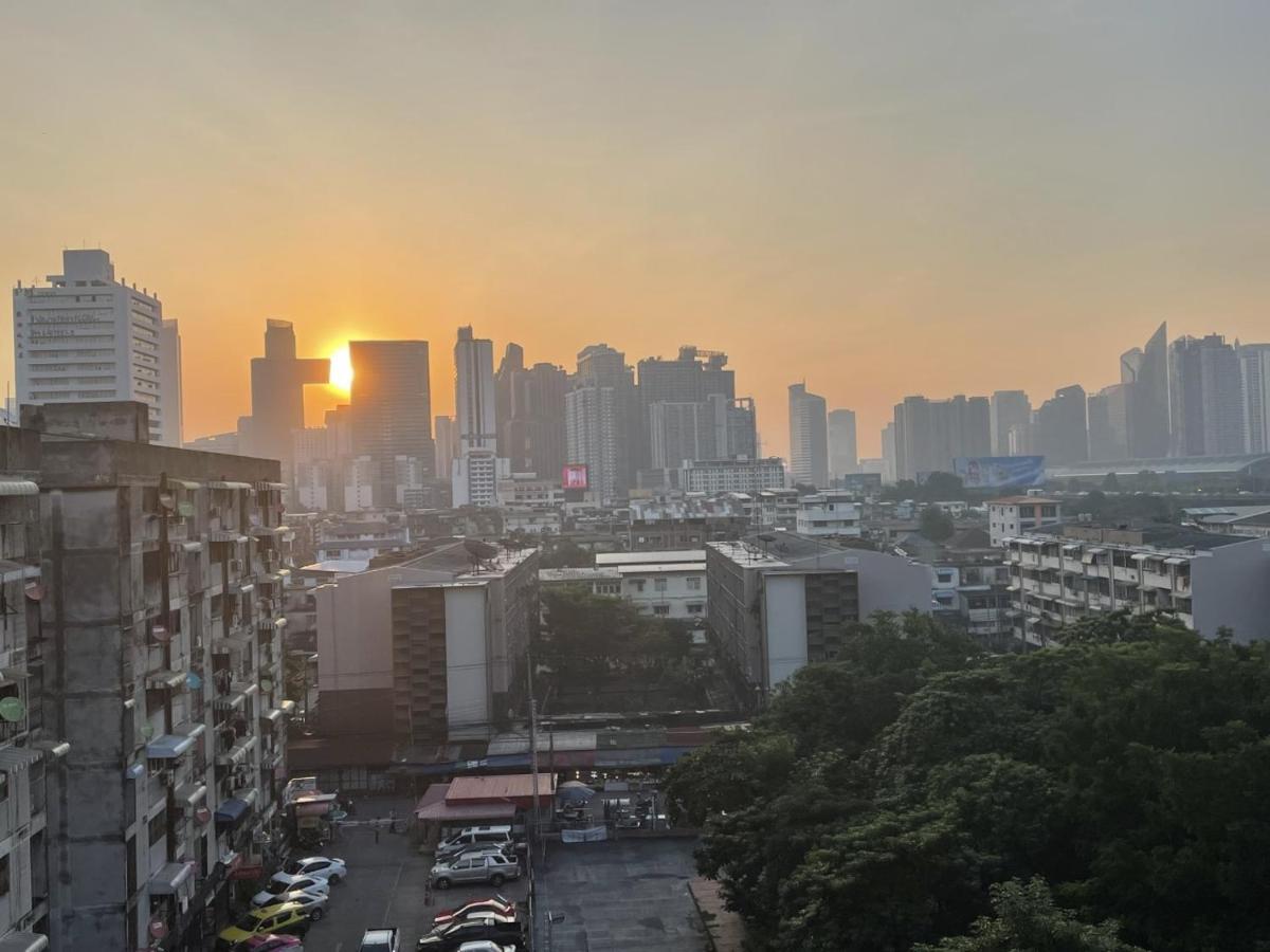 Apartment A4 Dindaeng Bangkok Esterno foto